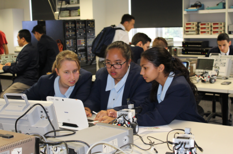 Year 10 Engineering Frontiers Photo at St Andrews Catholic College Marayong
